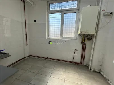 Spatiu comercial cu vad strada Harmanului, Craiter - foto 5