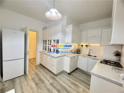 Inchiriere apartament 3 camere Laguna Residence GRADINA PROPRIE - foto 3