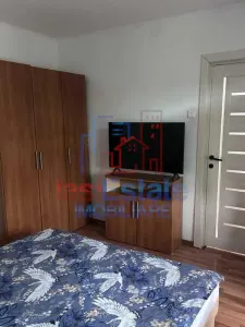 Apartament 3 camere, 57 mp, cu centrala si AC - Podu Ros - foto 3
