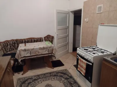 Apartament 2 camere mobilat-utilat zona Mesota 2300 lei - foto 4