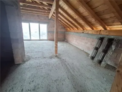 Casa individuala 5 camere 2 bai pivnita 380mp teren in Cisnadie - foto 8