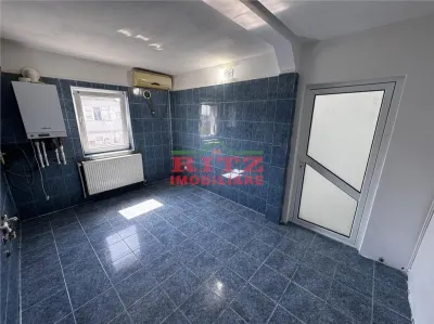 Nou! Garsoniera S=41 mp, decom., zona Zahana! - Slatina