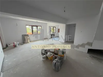 Casa 5 camere, P+1, in Strejnicu, Prahova. - foto 5