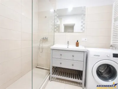 O casa altfel: stil vintage, curte proprie si 2 locuri de parcare -Brasov Central - foto 12