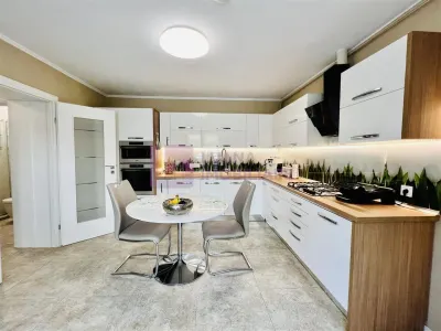 Casa PREMIUM de inchiriat | Calea Dumbravii | Parcul Sub Arini | teren 445 mp - foto 11