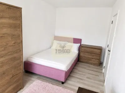 Apartament 2 camere decomandat balcon si parcare zona Cedonia - Sibiu