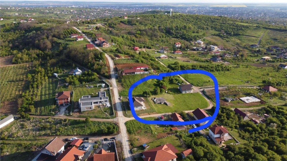 RECO Teren intravilan cu utilitati si panorama - Piersicilor -Paleu - Paleu
