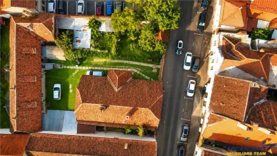 Resedinta istorica,teren privat,pivnita,pod,foisor,detalii originale,potential: rezidential,cultural,boutique. - foto 13