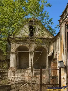 Resedinta istorica,teren privat,pivnita,pod,foisor,detalii originale,potential: rezidential,cultural,boutique. - foto 22