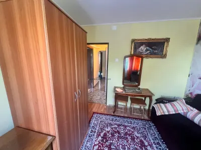 Apartament 3 camere Decomandat Resita - foto 11