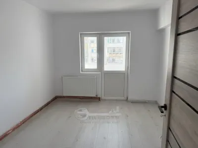Apartament 2 camere decomandat, 56 mp, complet renovat – Dacia Bicaz - foto 2