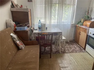 Garsoniera de vanzare , et 3/4 , zona Gara , libera - foto 3