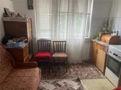 Garsoniera de vanzare Focsani ,  et 3/4 , zona Gara , libera - foto 7