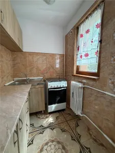 Garsoniera in bloc de apartamente, Podu Ros - foto 3