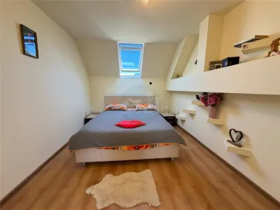 Apartament la casa 3 camere zona Gusterita - foto 7