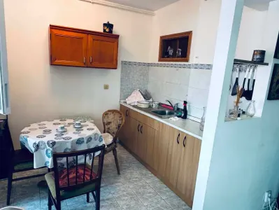 Apartament 3 camere decomandat | Independenței – UMF | Etaj 3/8 | 2 băi | Balcon - foto 4
