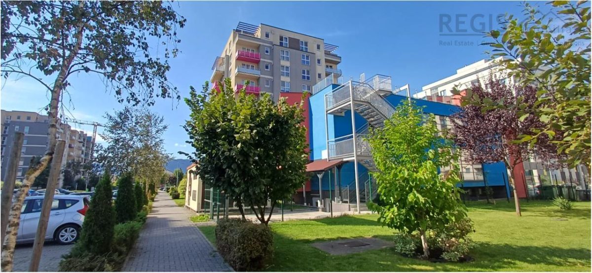 Apartament 2 camere cu parcare si boxa Avangarden Tractorul - Brasov