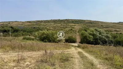 Teren Intravilan 700 mp în Dorobanț, Aroneanu – Toate Utilitățile în Proximitate & Vedere Panoramică - Aroneanu