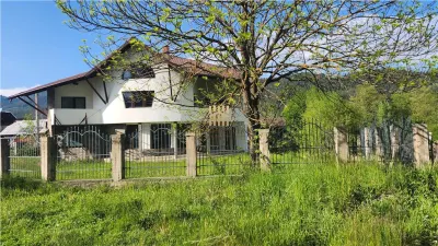 CASĂ DE VÂNZARE ÎN CÂMPULUNG MOLDOVENESC | BUCOVINA | 310 MP UTILI | TEREN 786 MP | LA 4 KM DE PÂRTIA DE SCHI | 125.000 Euro | COMISION 0% - foto 15