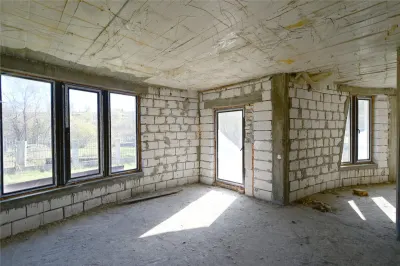 CASĂ DE VÂNZARE ÎN CÂMPULUNG MOLDOVENESC | BUCOVINA | 310 MP UTILI | TEREN 786 MP | LA 4 KM DE PÂRTIA DE SCHI | 125.000 Euro | COMISION 0% - foto 9