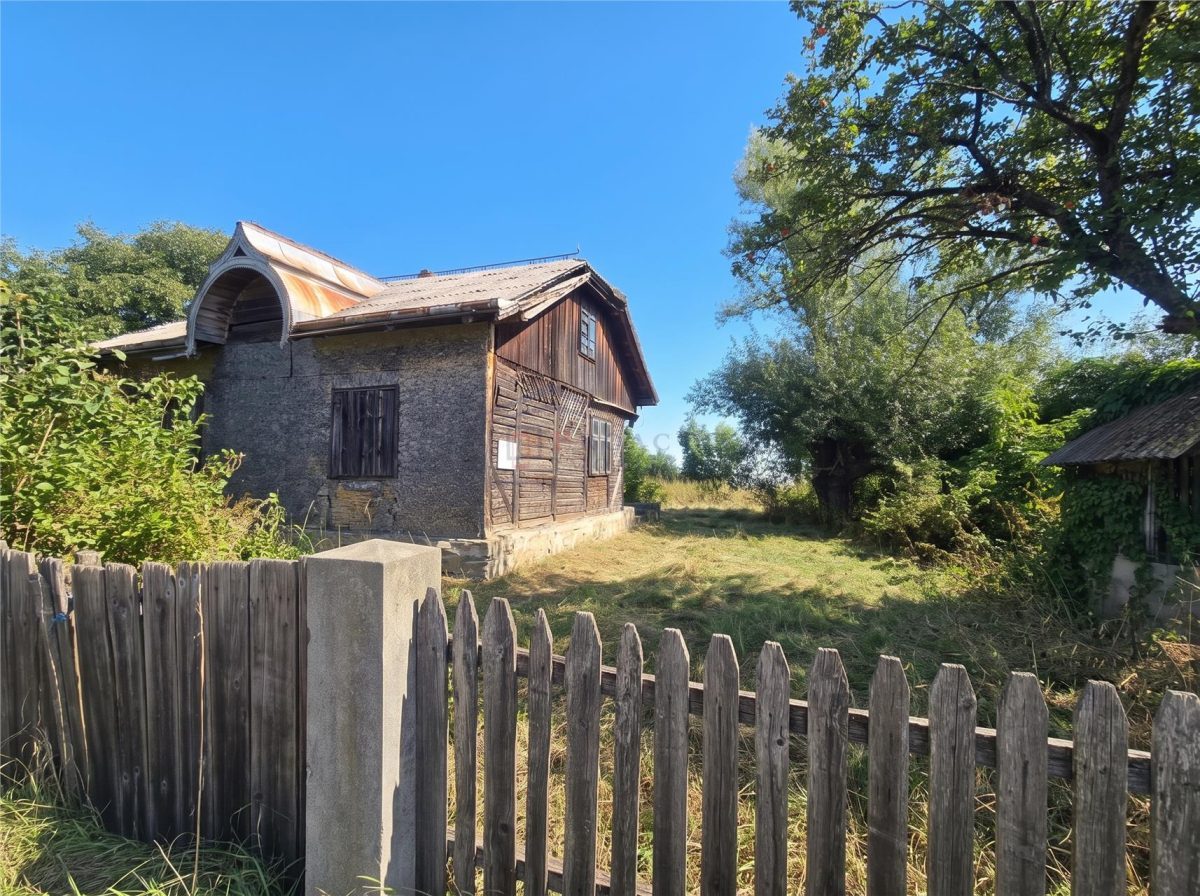 Teren intravilan 1000 mp | Lucăcești | T-7873 - Lucacesti