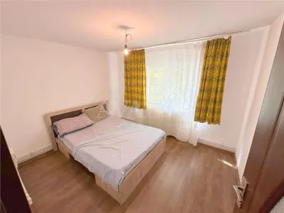 Apartament 2 camere, mobilat, cu centrala, zona Mioritei - foto 3