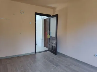 Apartament 2 camere, cu imbunatatiri, 33 mp, Viziru 2 - Ciocarlia - foto 4