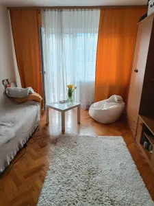 Decomandat, model mare cu centrala propie la etajul 3 - Timisoara