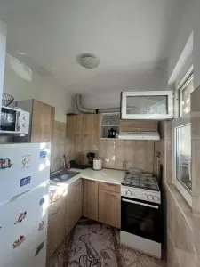Mobilat si utilat in bloc anvelopat - foto 3