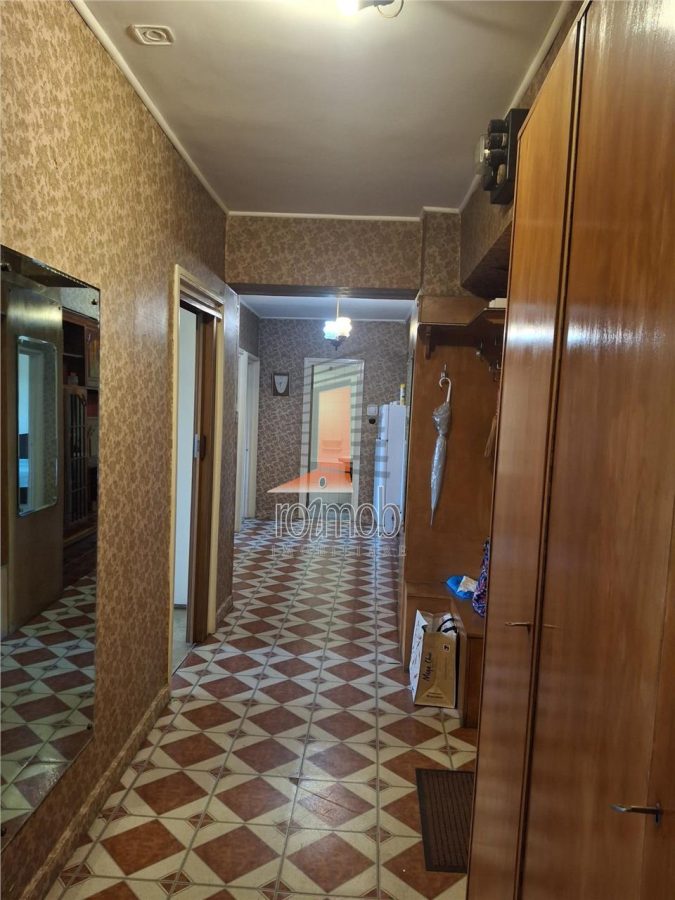 Apartament 3 camere decomandat, etajul 1,  Doamna Ghica - Bucuresti