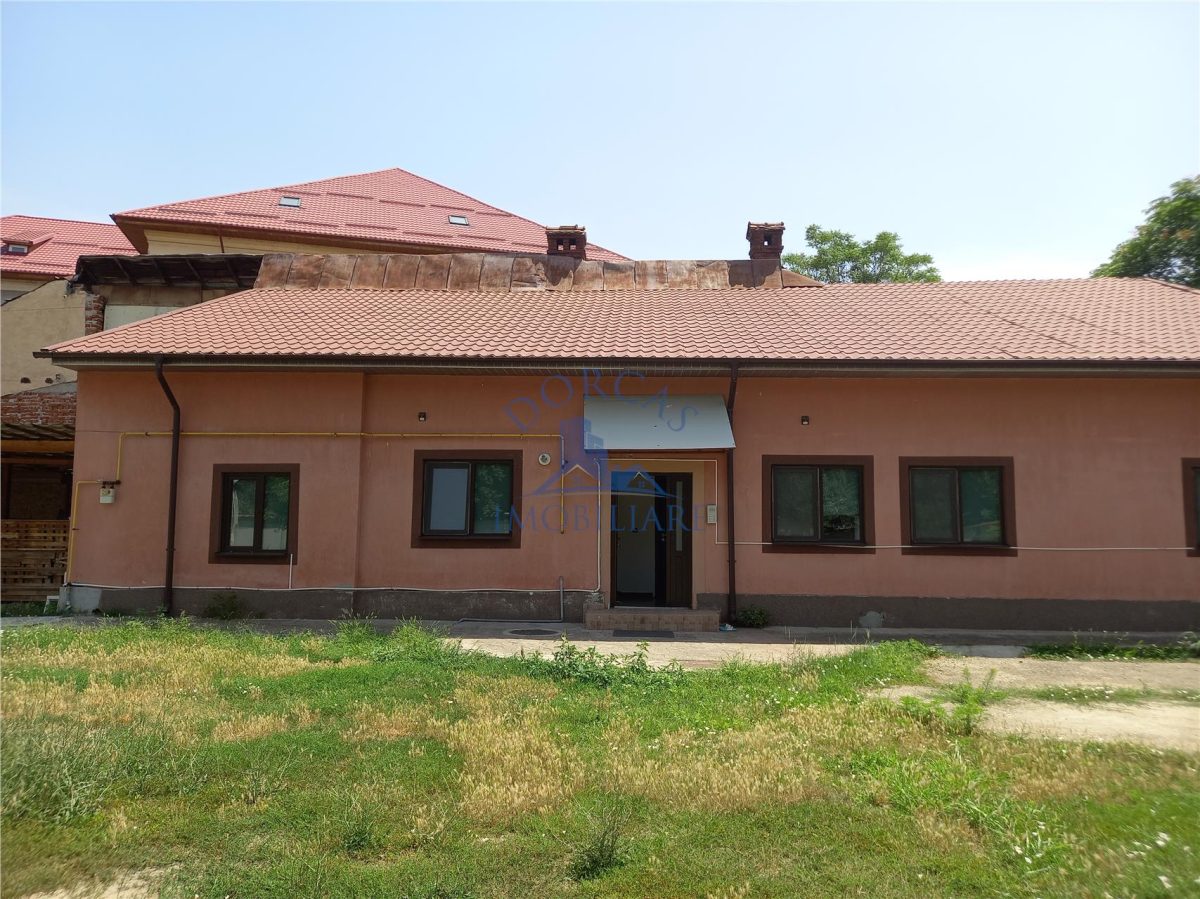 Casa cu 4 camere,teren 972 mp,zona Tribunal,CT. - Craiova