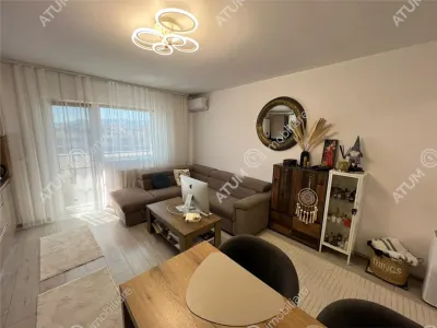 De vanzare apartament cu 2 camere balcon 2 locuri parcare si pod situat in zona LIDL Selimbar - foto 5