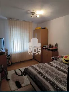 Decomandat cu centrala propie aproape de Vest - foto 5