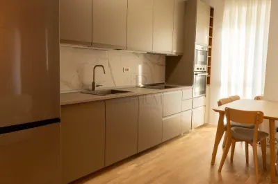 Apartament 2 camere, prima închiriere, 2 parcări subterane – zona centrală - foto 4