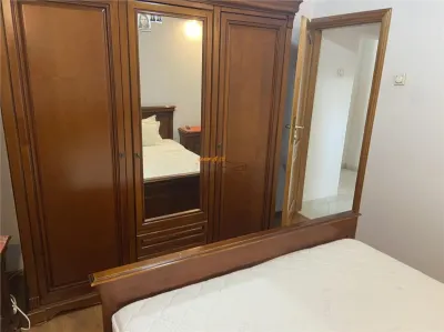 Apartament 4 camere Focsani , zona b- dul Independentei , suprafata generoasa 85 mp, etaj 2/3 , 2 balcoane , imbunatatit - foto 11