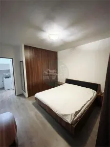 Apartament 3 camere cu balcon in Selimbar - foto 3