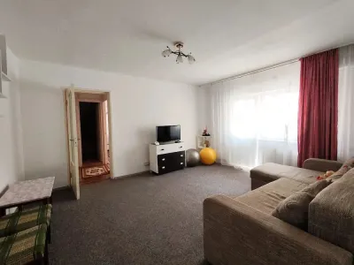 Etaj 1 cu centrala propie, 56 mp, linga Judetean - foto 2