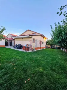 Vila P+M /4 camere,  2015, teren 1000 mp,  190mp utili, Varsatura - Varsatura