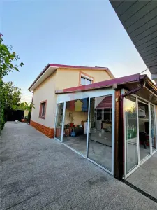Vila P+M /4 camere,  2015, teren 1000 mp,  190mp utili, Varsatura - foto 3