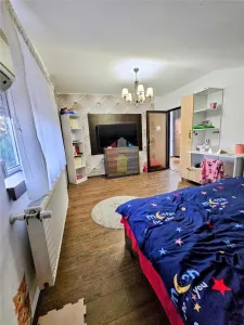 Vila P+M /4 camere,  2015, teren 1000 mp,  190mp utili, Varsatura - foto 7
