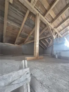 Duplex despartit prin baie - zona foarte buna - posibilitate mansardare - foto 15