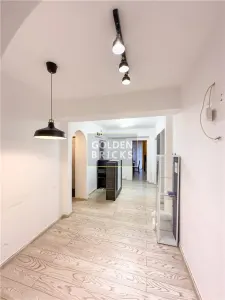 Primaverii | Charles des Gaulle | Pretabil servicii medicale si beauty - foto 4