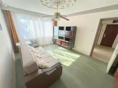 Apartament 3 camere semidecomandat, zona Narcisa - foto 3