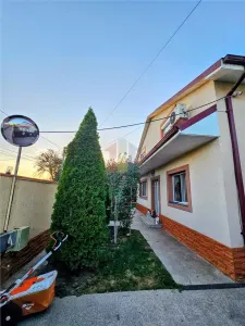 Vila 4 cam 190mp construiti,  2015, teren 1000 mp, Varsatura - foto 19