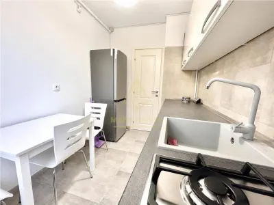 Apartament cu 2 camere de inchiriat, zona 9Mai - Bacau