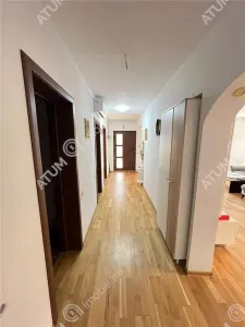 De vanzare casa cu 3 camere pivnita si pod amplasata pe teren de 438 mp zona Calea Cisnadiei din Sibiu - foto 19