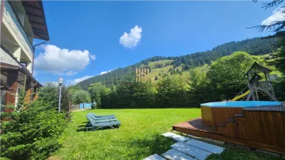 Casă de vacanță în Bucovina | Șaru Dornei | 10 camere cu băi proprii | Teren 1300 mp | 650.000 Euro | Comision 0 - foto 2