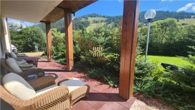 Casă de vacanță în Bucovina | Șaru Dornei | 10 camere cu băi proprii | Teren 1300 mp | 650.000 Euro | Comision 0 - foto 3