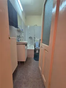 BALCESCU - APARTAMENT 1 CAMERA - semidecomandat, mobilat, renovat - foto 7