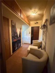Apartament cu 2 camere și balcon, situat în Dacia, Etaj Intermediar - Timisoara